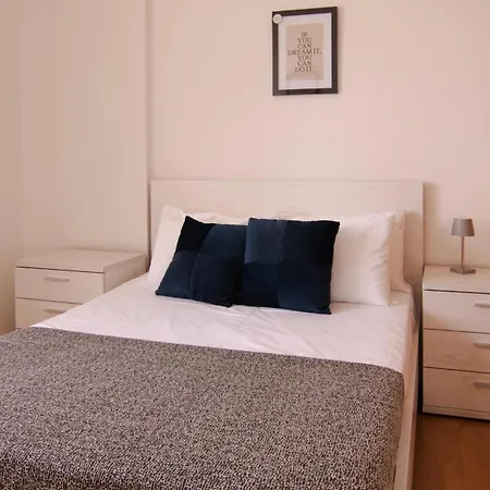 فيلة Phaedrus Living: Beachfront Mare